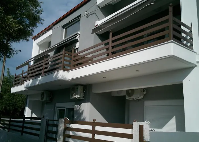 Apartment Irinishouse 5 *