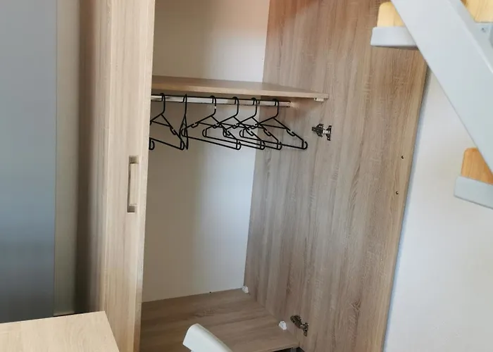 Apartment Irinishouse 5 *