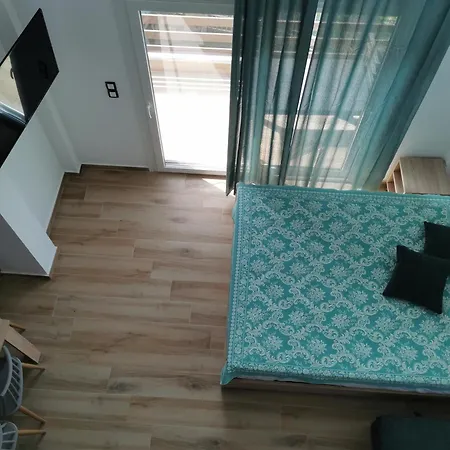 Irinishouse 5 *