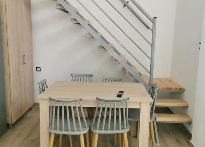 Irinishouse 5 Apartman Toróni